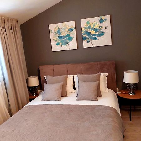 Apartaments Victoria Poreč Eksteriør billede