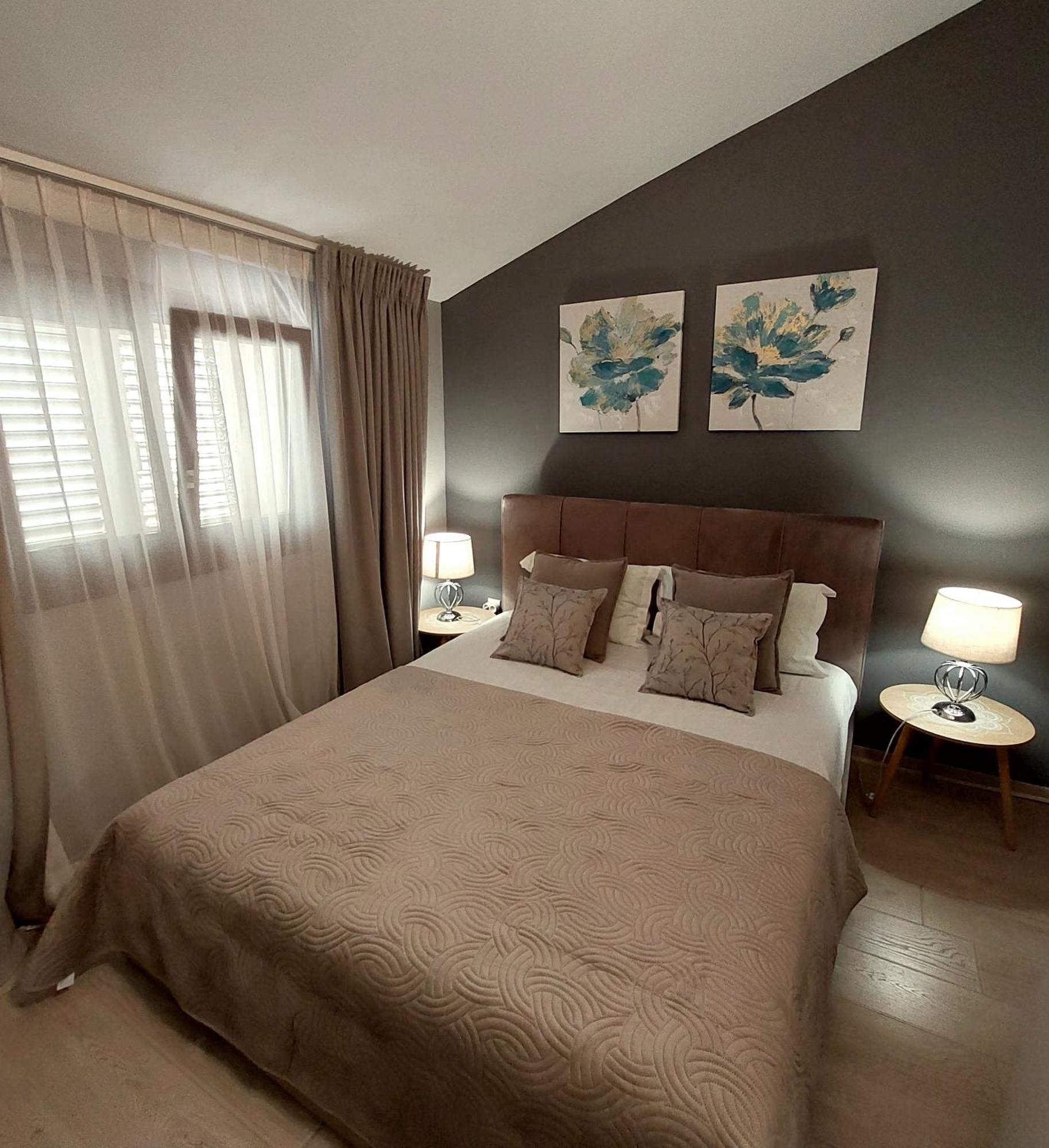 Apartaments Victoria Poreč Eksteriør billede